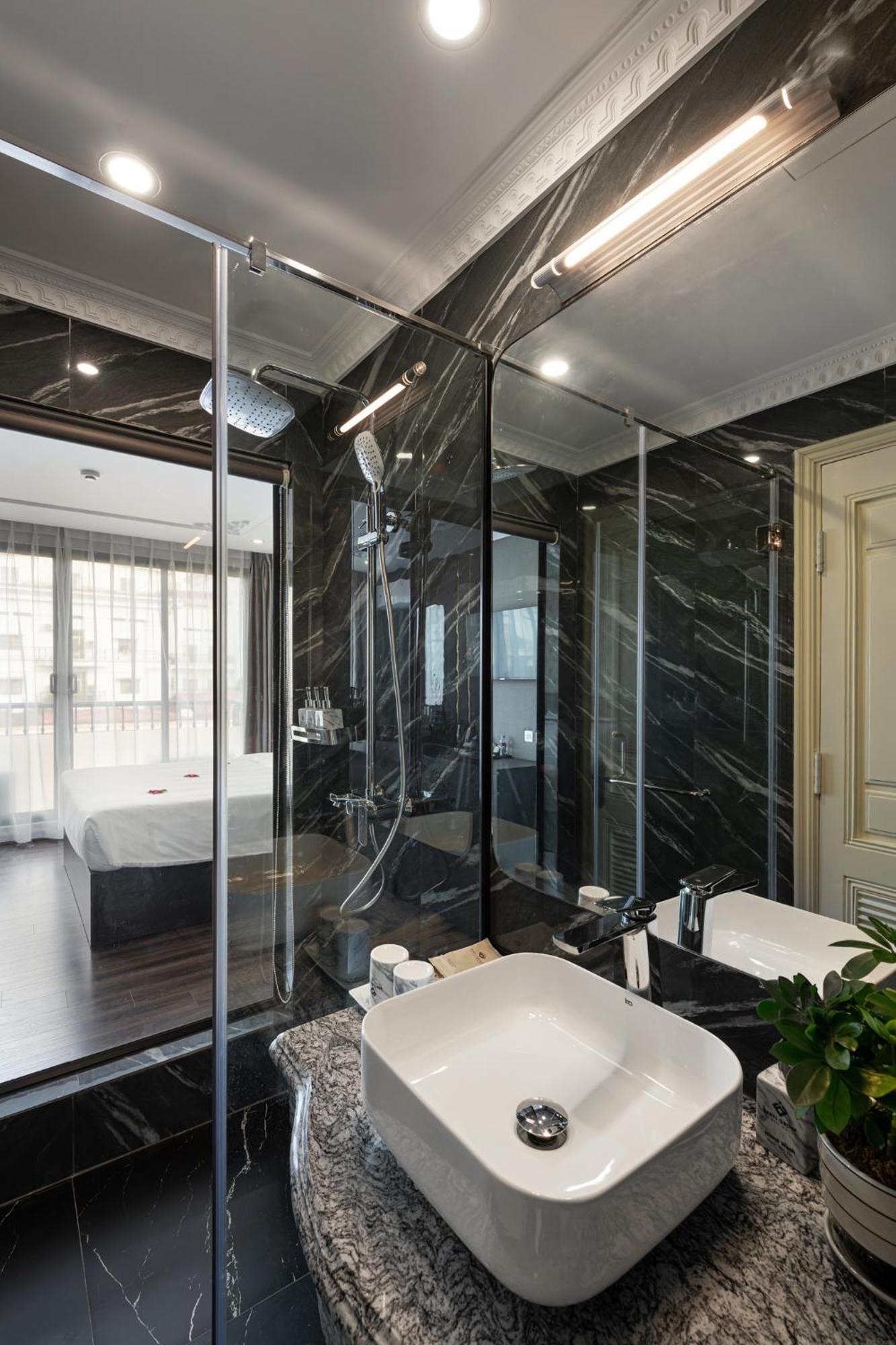 Avani Central Hanoi Hotel Екстериор снимка